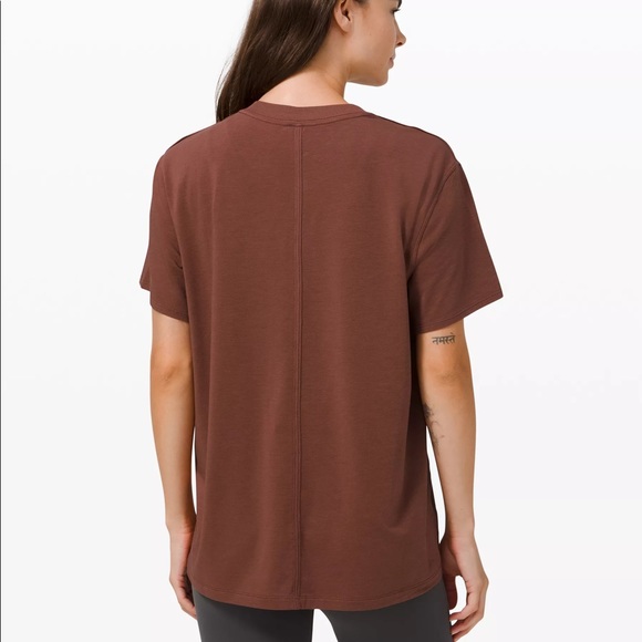 Lululemon All Yours Short Sleeve  Train Tee in Ancient Copper  8 NWOT - Picture 4 of 8